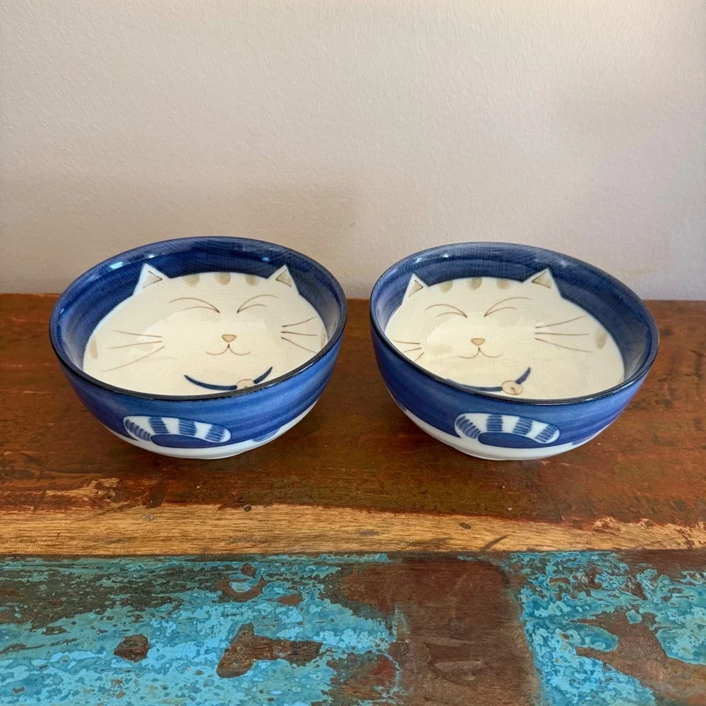 KAFU Japanese Ceramic Fat Cat Rice Bowls Set Blue White Smiling Warai Neko